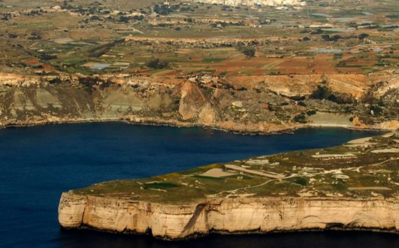 Fomm ir-Riħ bay