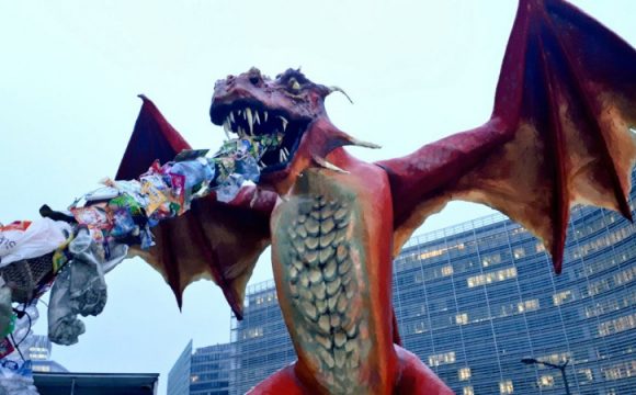 EU agrees unprecedented cuts to single-use plastics EU agrees unprecedented cuts to single-use plastics