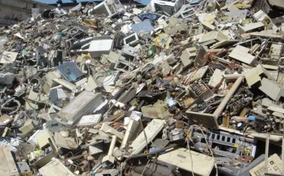 FoE Malta’s submissions on terms of reference for EIA for GF 3627/03 Restoration of quarries by infilling with Inert & non-hazardous waste Qrendi and Siggiewi FoE Malta’s submissions on terms of reference for EIA for GF 3627/03 Restoration of quarries by infilling with Inert & non-hazardous waste Qrendi and Siggiewi